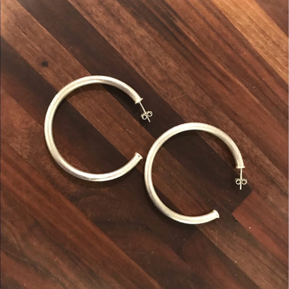 Sheila Fakl favorite small hoops